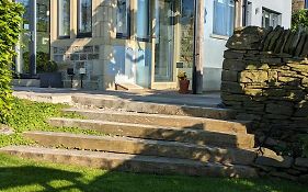 Lane End Cottage Holmfirth - Private Luxurious - 2 Ensuites, Gated Parking, Patio & Garden With Exceptional Views